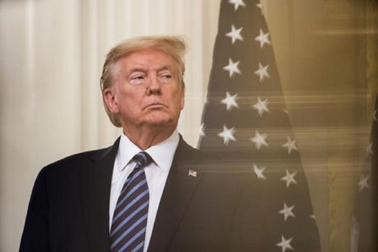 Trump su Twitter ha scritto che sarebbe meglio rinviare le elezioni negli USA