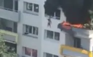 Grenoble, fratellini in casa durante incendio