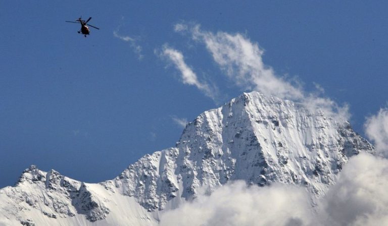 4 turisti hanno perso la vita in un incidente aereo sulle Alpi svizzere