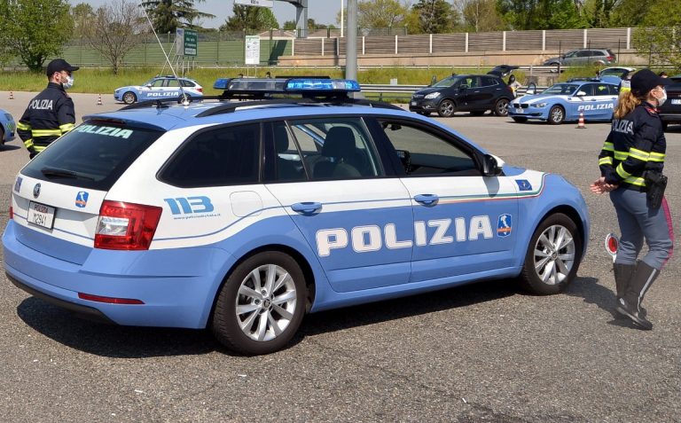 migranti fuggiti caltanissetta