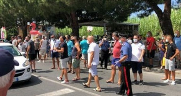 migranti Roccella