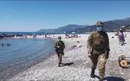 Ventimiglia, arrivano i militari anti Covid in spiaggia