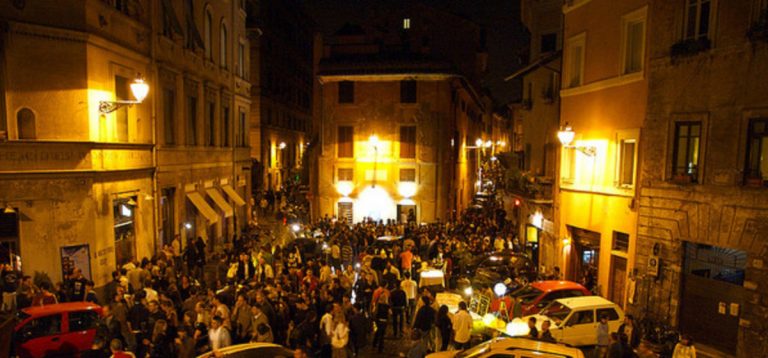 Scorcio di movida cittadina