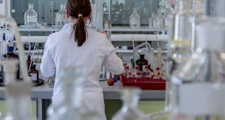 paziente positivo attende terapia oncologica