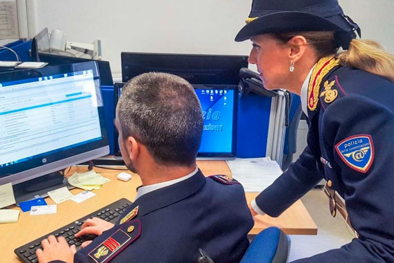 pedopornografia chat degli orrori