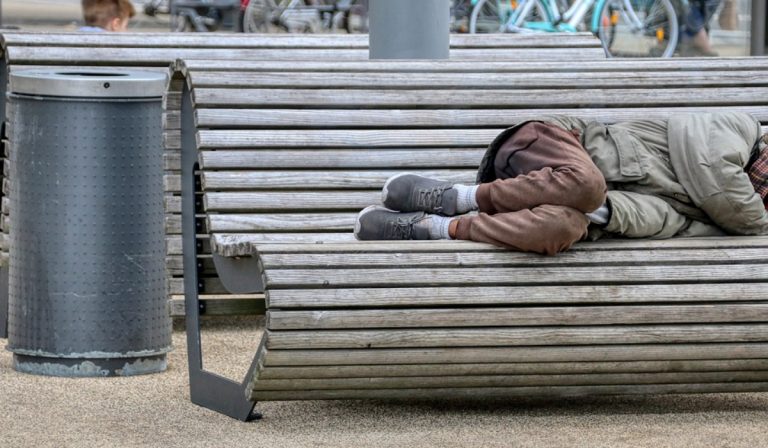 Gregorio Perfetti è uno chef divenuto senzatetto per il coronavirus