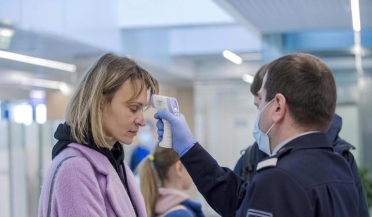 Controlli esteri prima dell'imbarco