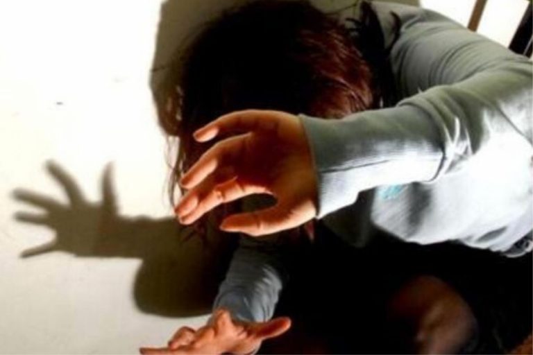 violenza sessuale minorenni siano