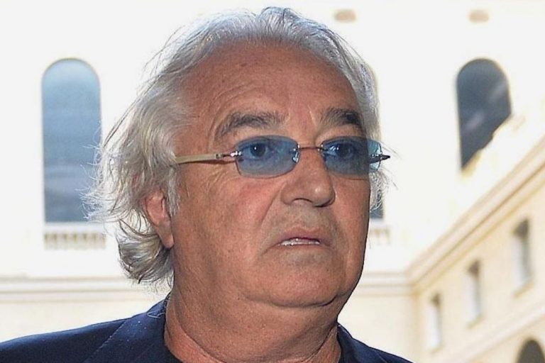 Briatore messaggi odio