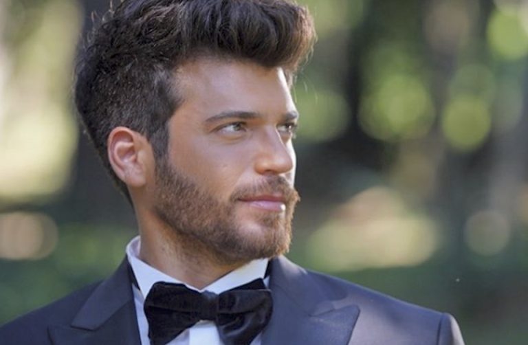 Can Yaman denunciato