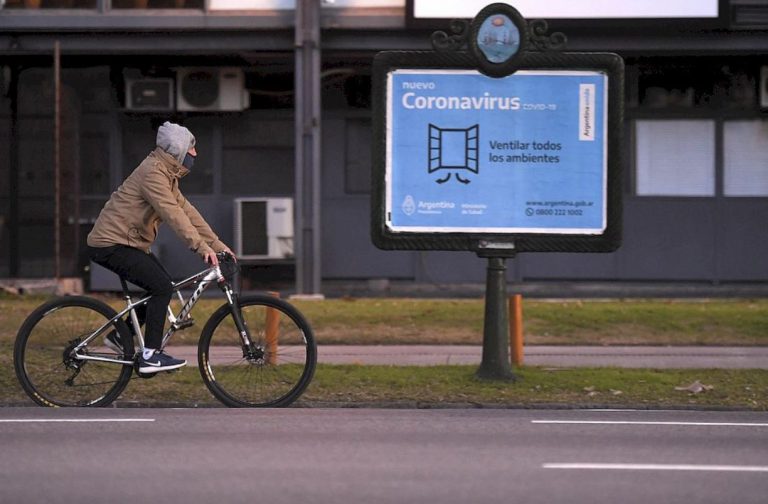 coronavirus in argentina, contagi record e proroga del lockdown