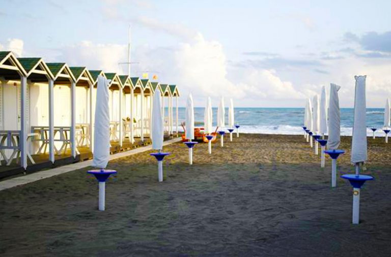 spiagge chiuse sicilia ferragosto