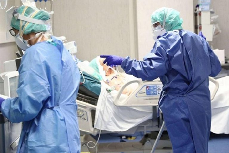 covid napoli morta donna