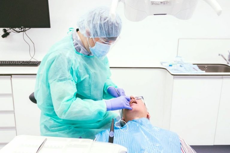 Caso di Covid in provincia di Napoli, dentista positivo