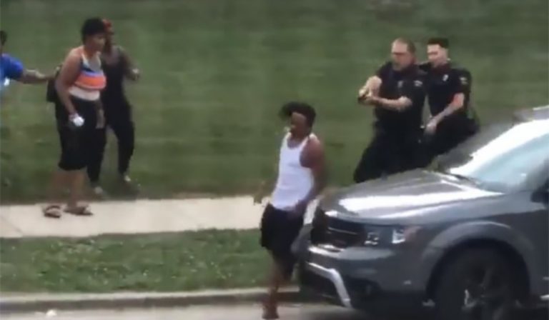 wisconsin polizia spara afroamericano