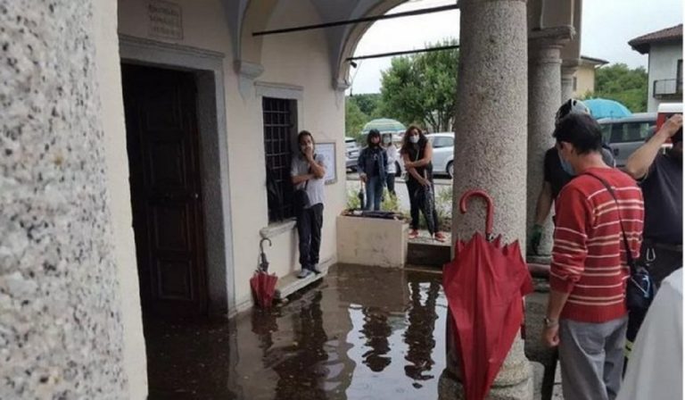 maltempo piemonte chiesa funerale