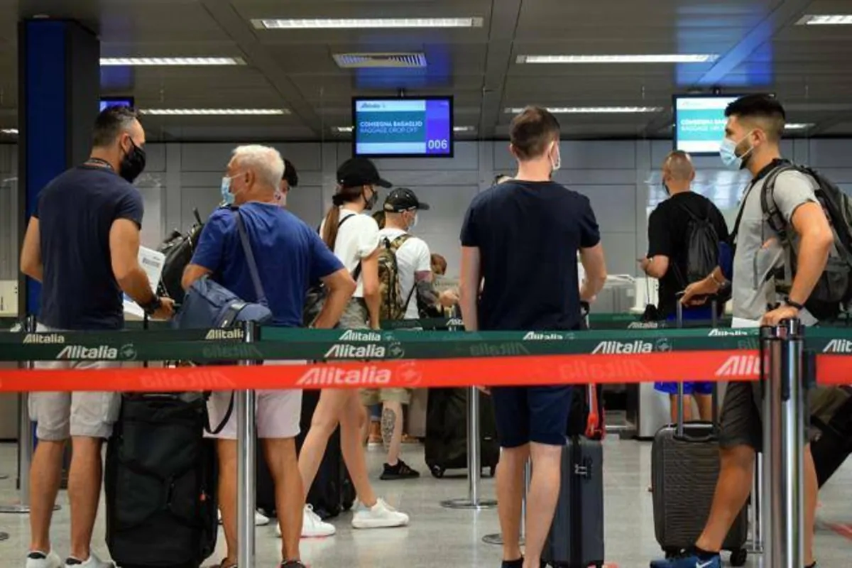 I tamponi in aeroporto adottati anche dalla Regione Lombardia