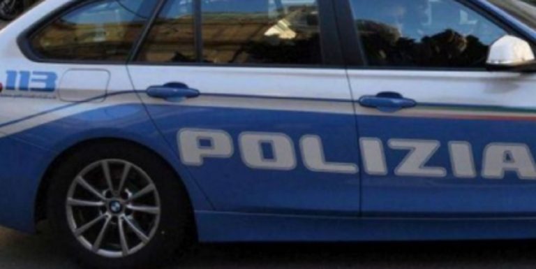 ucciso a martellate dal figlio