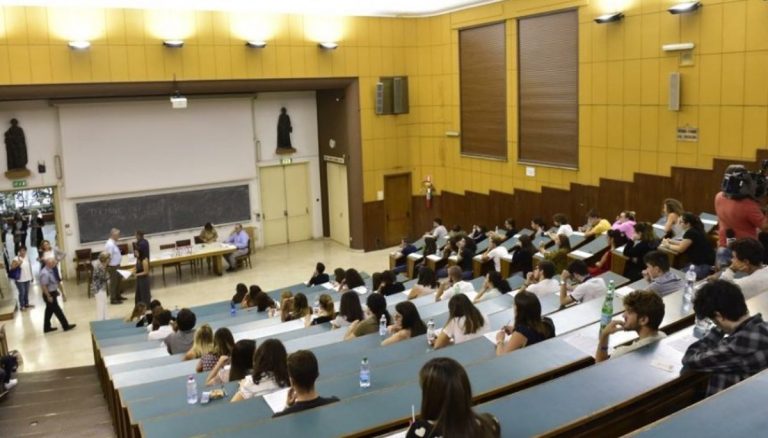 Università riapre