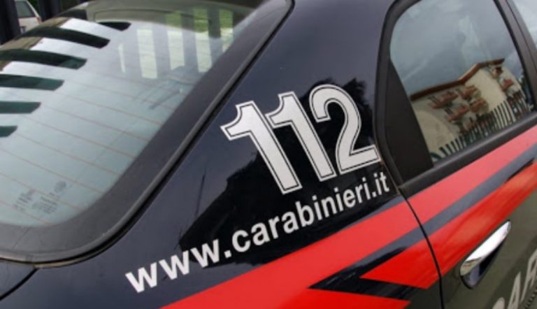 Accoltellamento genitori