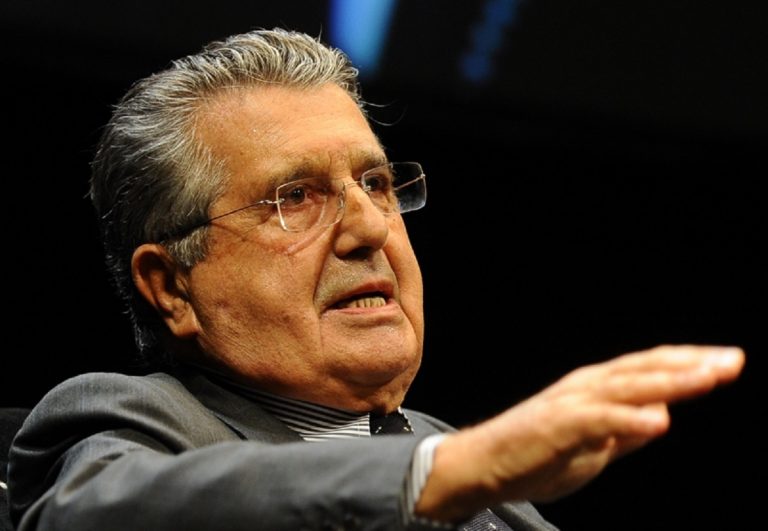 carlo de benedetti su silvio berlusconi