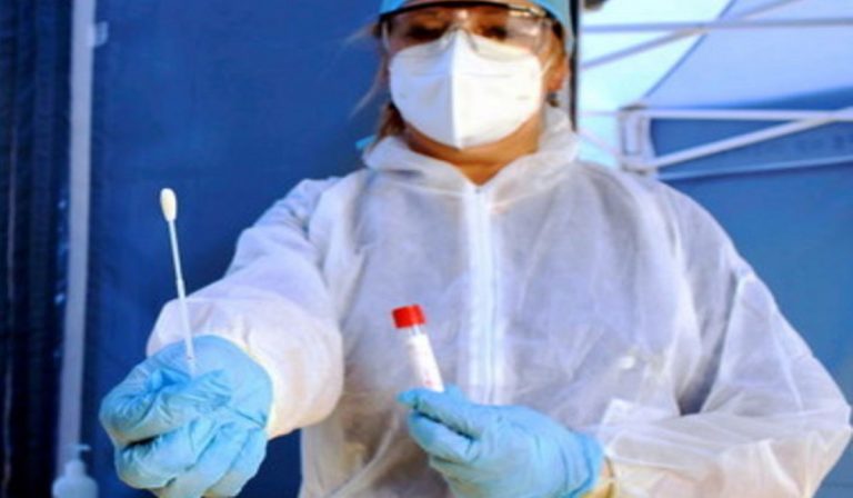 Coronavirus, in Italia aumento indice Rt