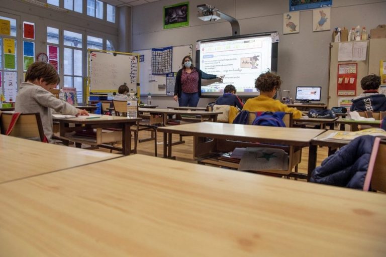 covid francia chiuse scuole