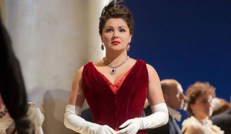 Covid Netrebko positiva