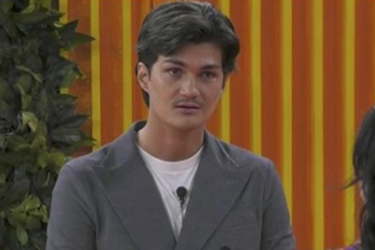 Julian Condor chi e