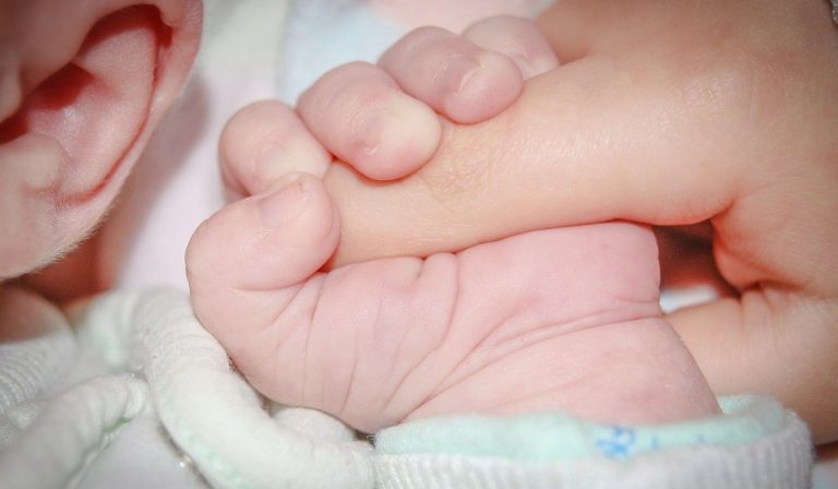 morto bambino pacemaker al contrario