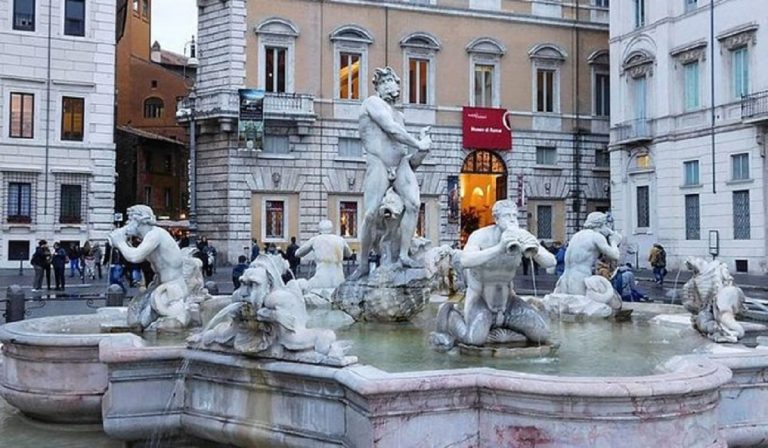 multa bagno piazza navona