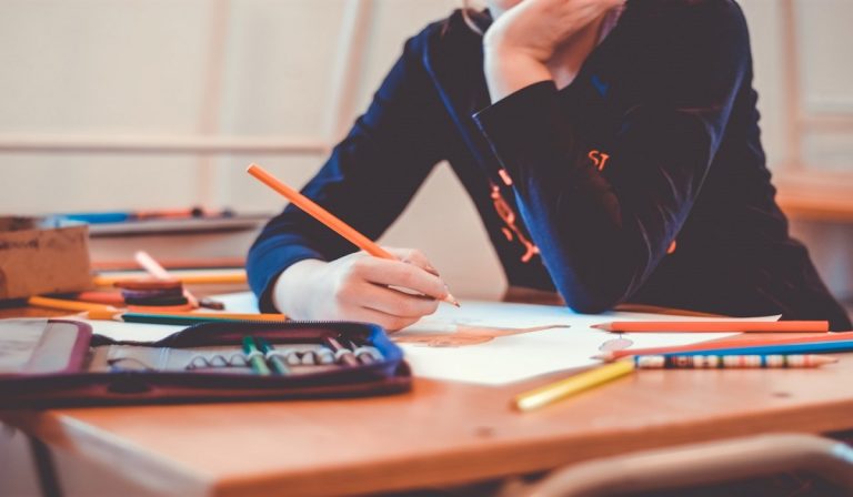 Scuola, Bella Ciao nel programma?