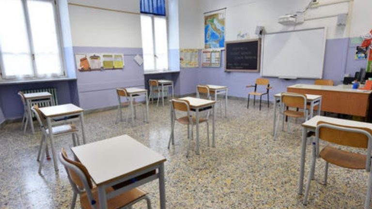 scuola mascherina 768x432