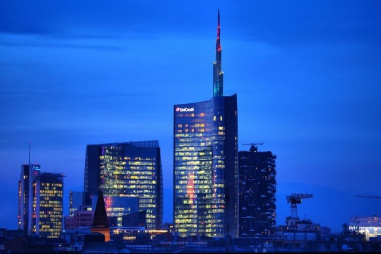 Stupro piazza Gae Aulenti arrestato