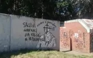 svastica insulti murale genzano