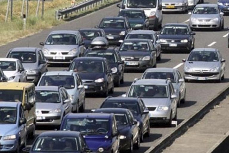 tamponamento A4 4 feriti
