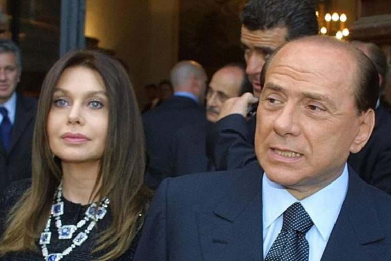 Veronica Lario auguri a Berlusconi
