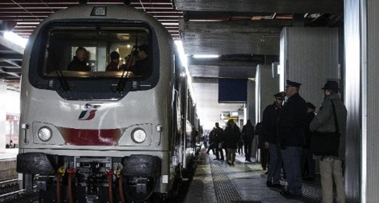 Viaggiava in treno, ma era positiva al Covid: denunciata