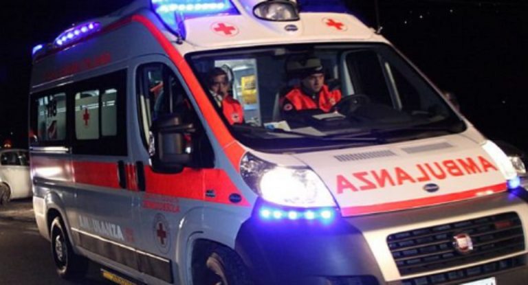 Napoli accoltellato per debito