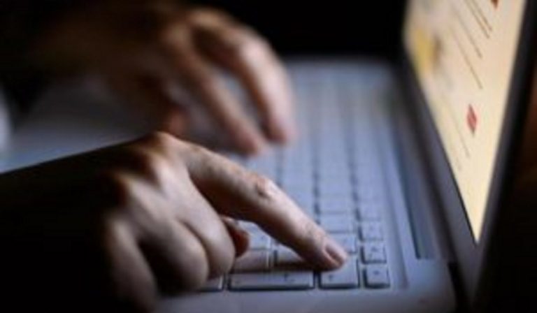 Innocente arrestato per pedofilia: il mostro era il vicino