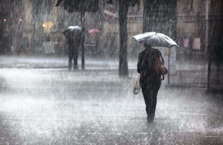 matempo possibili mareggiate in campania arancione