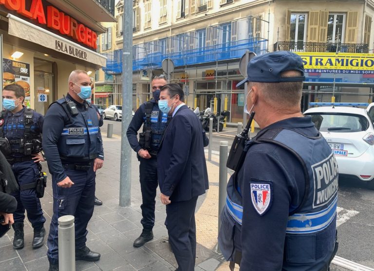 attacco Avignone