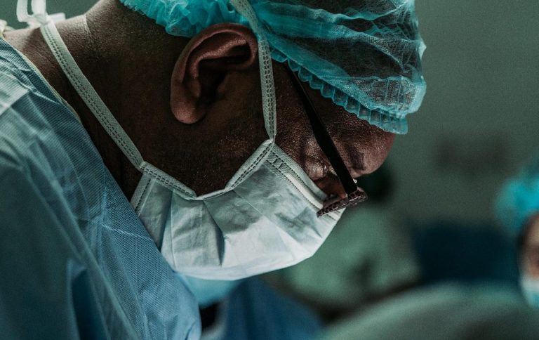 Belgio, medici positivi richiamati