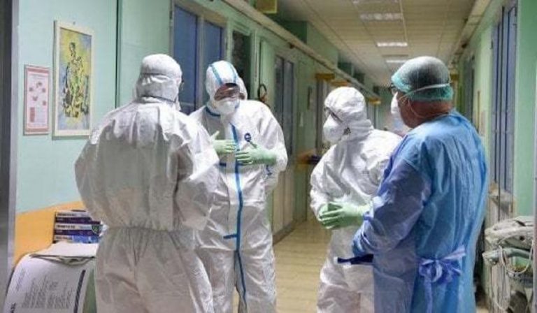 covid medico grave napoli