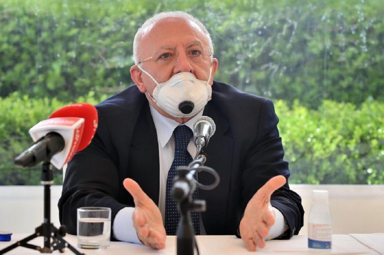 Vincenzo De Luca a Roma per discutere di Covid: annunciata nuova ordinanza