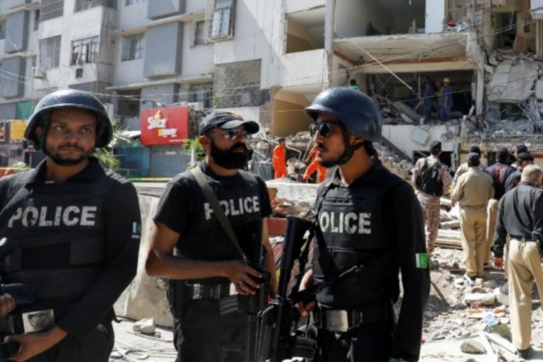esplosione pakistan bambini uccisi