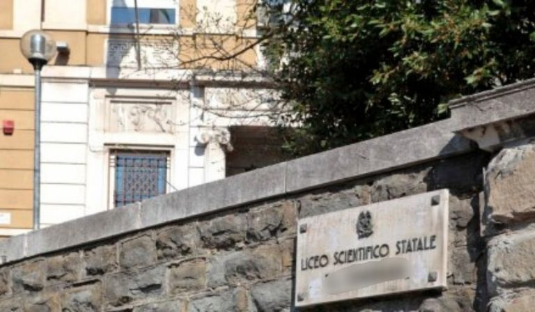 liceo violenza sessuale