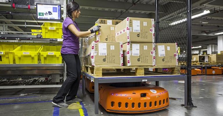 Coronavirus, 20 mila dipendenti Amazon positivi