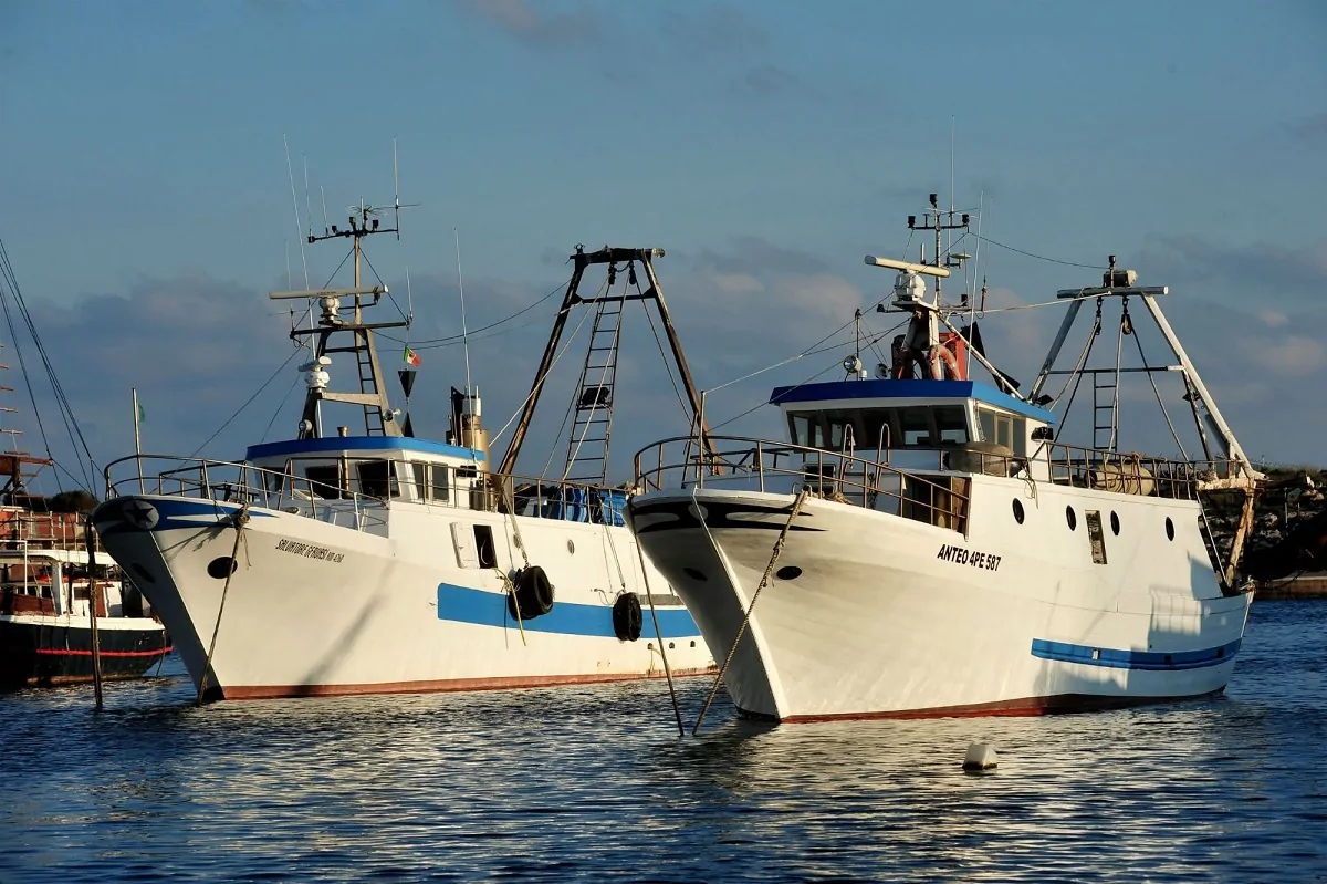 Libia, i pescatori sequestrati saranno processati