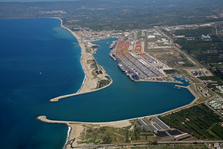 porto gioia tauro 768x512